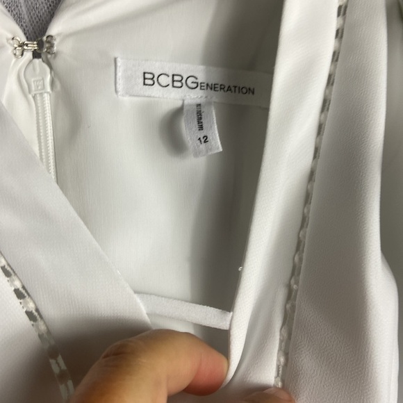 BCBGgeneration white Mini Dress - Picture 6 of 11